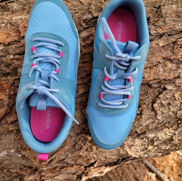 Vionic Women's Agile Chance Walking Sneakers-Supportive Lace-Up Sneakers. - Picture 4 of 9